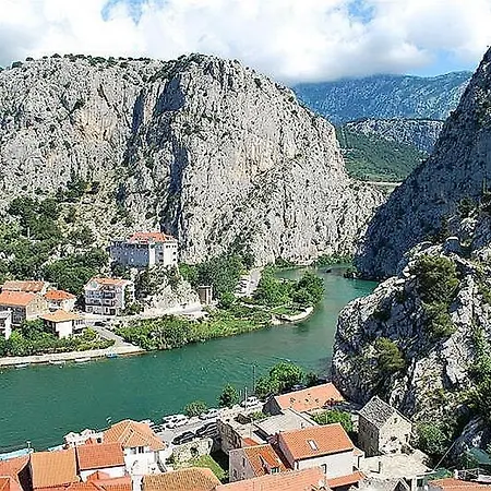 Üdülőközpont Marijana 1 Bedroom 4-5p
