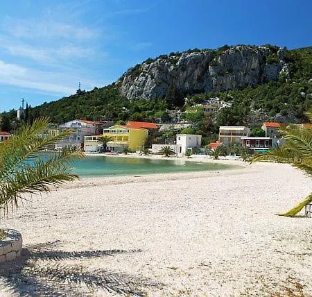 Marijana 1 Bedroom 4-5p Resort